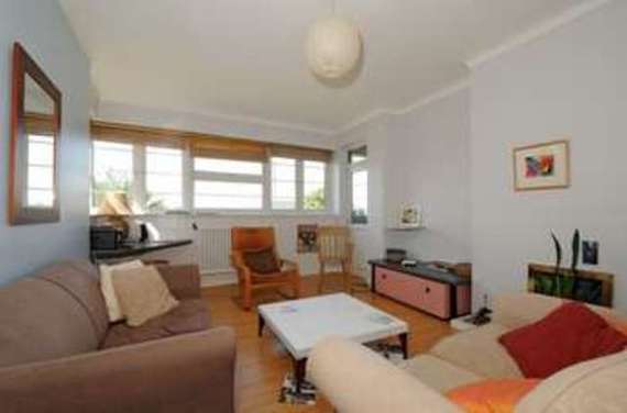 3 bedroom Flat to re...